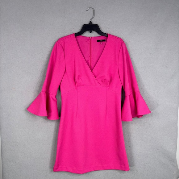 Trina Turk Dresses & Skirts - Trina Turk Dress Womens 12 Hot Pink Bell Sleeve V-Neck Shift Resort Contemporary